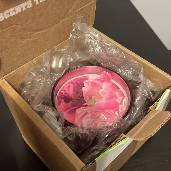 NEW Victoria’s Secret Pure Seduction Candle Set - Picture 6 of 6